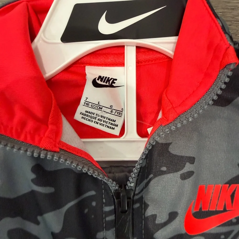 Nike Boys Gray Camo Tracksuit